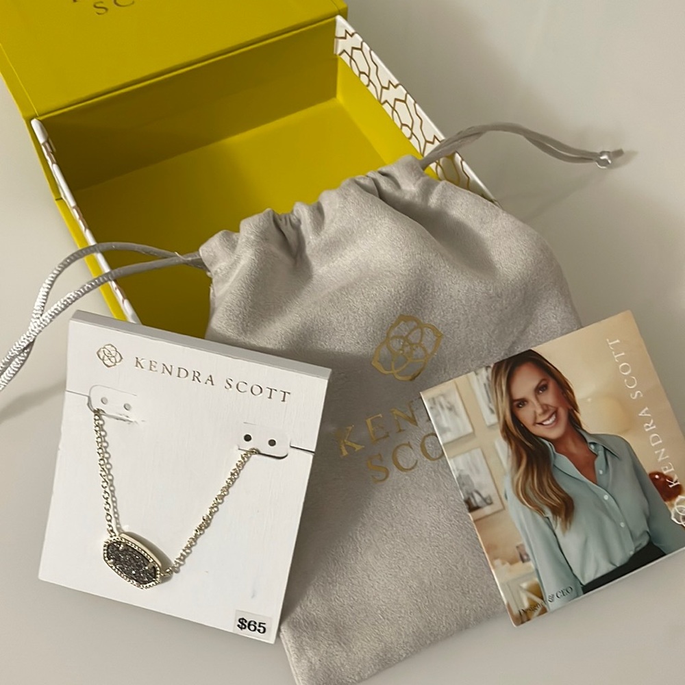 Kendra Scott Elisa Necklace